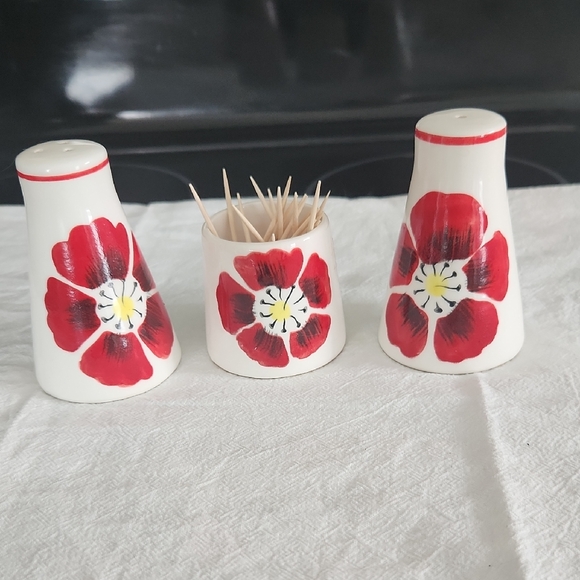 Other - Vintage Poppy Salt, Pepper & Toothpicker Holder